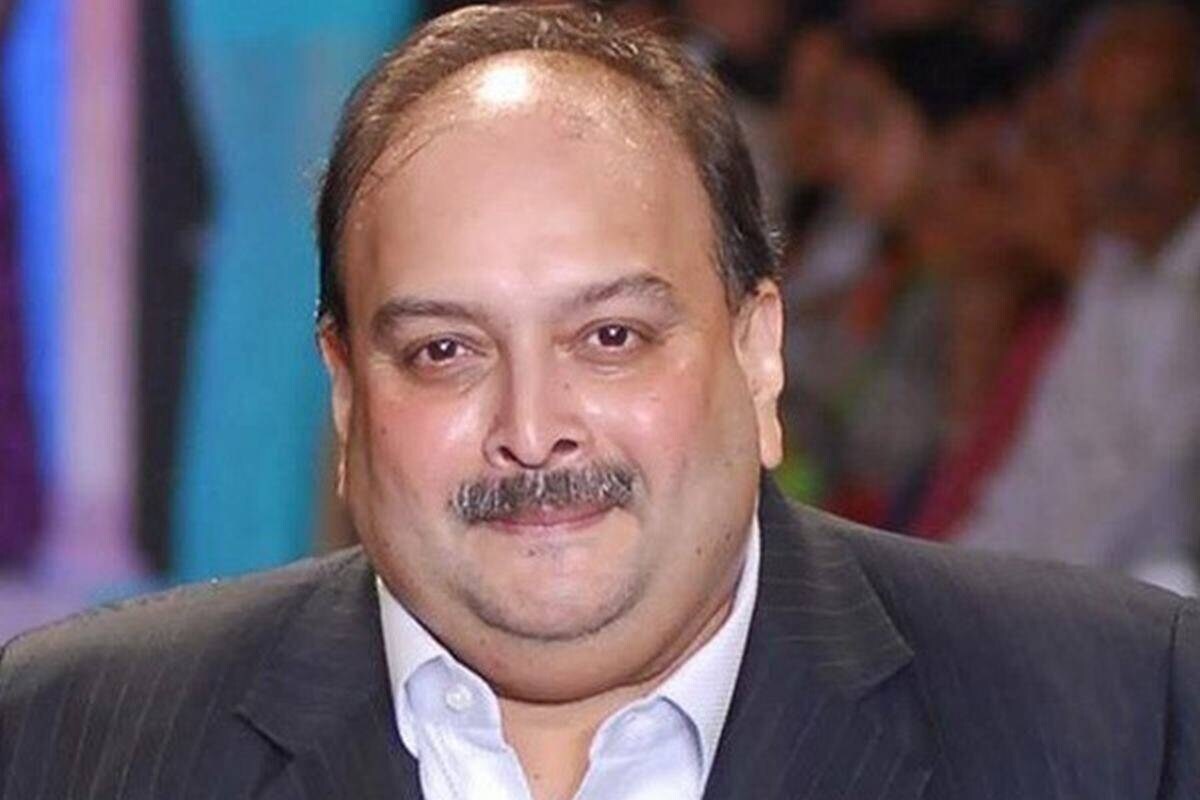 এবার এরই মাঝে প্রকাশ্যে এল চোকসির আহত হওয়ার ছবি। তাঁর আইনজীবীর দাবি, অ্যান্টিগার জেলে মারধর করা হয়েছে চোকসিকে। এবার এরই মাঝে প্রকাশ্যে এল চোকসির আহত হওয়ার ছবি। তাঁর আইনজীবীর দাবি, অ্যান্টিগার জেলে মারধর করা হয়েছে চোকসিকে।