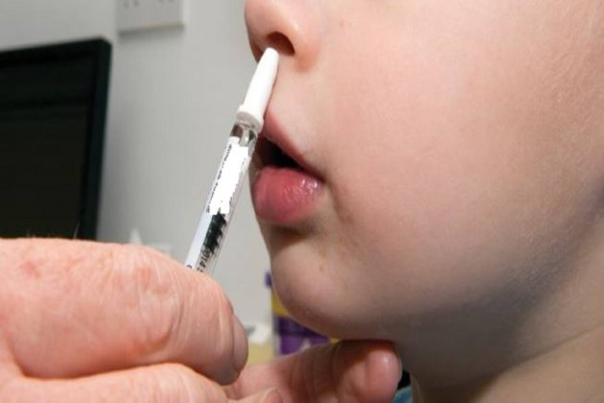 Corona Nasal Vaccine:নাকে মাত্র ৪ ফোঁটা ভ্যাকসিন! তাতেই বদলে যাবে পরিস্থিতি, দাবি গবেষকের