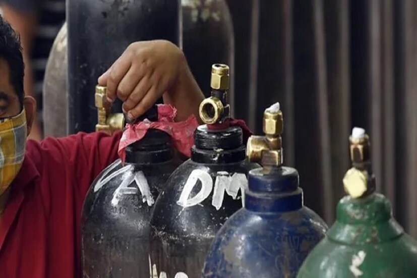 *পাশাপাশি, যে সমস্ত জেলায় 'যশ' বেশি আঘাত হানার সম্ভাবনা, কোনও রকম অপ্রীতিকর পরিস্থিতি এড়াতে সেই সমস্ত জেলার কোভিড হাসপাতালগুলি যাতে খালি করা যায়, সে বিষয়েও জরুরিভিত্তিতে বৈঠক করতে বলা হয়েছে। সংগৃহীত ছবি। 