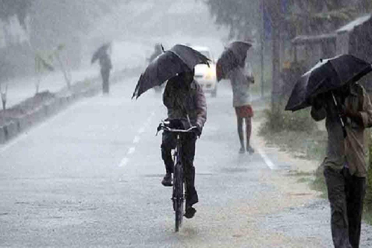 চলতি সপ্তাহে বিক্ষিপ্তভাবে ঝড় বৃষ্টি চলবে রাজ্যজুড়ে । সিকিমেও ঝড় বৃষ্টির পূর্বাভাস। উত্তর-পূর্ব ভারতের রাজ্যগুলিতে ঝড় বৃষ্টি চলবে চলতি সপ্তাহে। অসম ও মেঘালয়ে ভারী বৃষ্টির পূর্বাভাস। ভারী বৃষ্টি হবে মনিপুর মিজোরাম নাগাল্যান্ড ত্রিপুরাতেও। চলতি সপ্তাহে বিক্ষিপ্তভাবে ঝড় বৃষ্টি চলবে রাজ্যজুড়ে । সিকিমেও ঝড় বৃষ্টির পূর্বাভাস। উত্তর-পূর্ব ভারতের রাজ্যগুলিতে ঝড় বৃষ্টি চলবে চলতি সপ্তাহে। অসম ও মেঘালয়ে ভারী বৃষ্টির পূর্বাভাস। ভারী বৃষ্টি হবে মনিপুর মিজোরাম নাগাল্যান্ড ত্রিপুরাতেও।