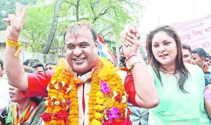 ২০০২ সালে কৃষিমন্ত্রকের দায়িত্ব পান তিনি। ২০০৬ সাল থেকে টানা দুবার সামলেছেন স্বাস্থ্যমন্ত্রক। ২০১১ সালে এরই সঙ্গে তাঁকে শিক্ষা ও নগরোন্নয়ন মন্ত্রকেরও দায়িত্ব দেওয়া হয়। ২০০২ সালে কৃষিমন্ত্রকের দায়িত্ব পান তিনি। ২০০৬ সাল থেকে টানা দুবার সামলেছেন স্বাস্থ্যমন্ত্রক। ২০১১ সালে এরই সঙ্গে তাঁকে শিক্ষা ও নগরোন্নয়ন মন্ত্রকেরও দায়িত্ব দেওয়া হয়।
