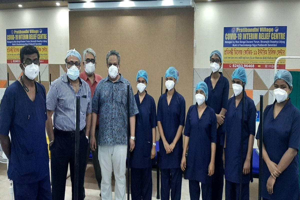 নাগরিক সহায়তা, স্বেচ্ছাশ্রম, অনুদান এবং পেশেন্টের সাধ্যমত দানে ( কেউ অপারগ হলে একটি টাকাও না দিয়ে পরিষেবা পাবেন) এই মডেলটি আগামী দিনে সফল হবে বলেই আশা করছেন তাঁরা। এদিন কেন্দ্রটির উদ্বোধনে উপস্থিত ছিলেন কান্তি গাঙ্গুলি, সমীর পূততুন্ড, বিশিষ্ট চিকিৎসক পুণ্যব্রত গুন্, ডঃ অর্জুন দাসগুপ্ত, পরিচালক কমলেশ্বর মুখোপাধ্যায়, সৌরেন পাঁজা মুক্তি'র কর্ণধার ছাড়াও আরও অনেক কর্মী ও সদস্যরা। নাগরিক সহায়তা, স্বেচ্ছাশ্রম, অনুদান এবং পেশেন্টের সাধ্যমত দানে ( কেউ অপারগ হলে একটি টাকাও না দিয়ে পরিষেবা পাবেন) এই মডেলটি আগামী দিনে সফল হবে বলেই আশা করছেন তাঁরা। এদিন কেন্দ্রটির উদ্বোধনে উপস্থিত ছিলেন কান্তি গাঙ্গুলি, সমীর পূততুন্ড, বিশিষ্ট চিকিৎসক পুণ্যব্রত গুন্, ডঃ অর্জুন দাসগুপ্ত, পরিচালক কমলেশ্বর মুখোপাধ্যায়, সৌরেন পাঁজা মুক্তি'র কর্ণধার ছাড়াও আরও অনেক কর্মী ও সদস্যরা।