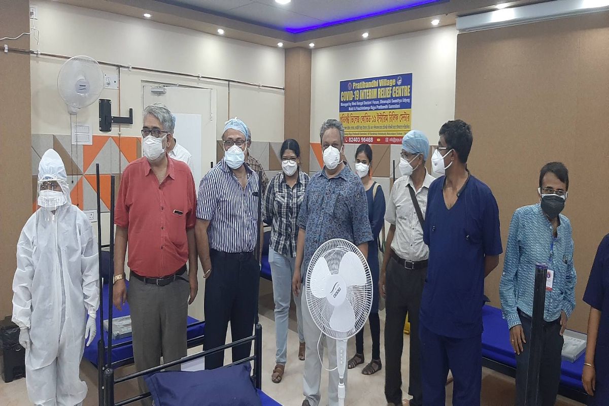 যৌথ প্রচেষ্টায় পঃবঃরাজ্য প্রতিবন্ধী সম্মিলনী, ওয়েস্ট বেঙ্গল ডক্টর্স ফোরাম, শ্রমজীবী স্বাস্থ্য উদ্যোগ এবং সুন্দরবনে বহুদিন যাবৎ নানা সমাজসেবামূলক কাজ করে চলা সংস্থা 'মুক্তি' এই উদ্যোগ নিয়েছে। প্রসঙ্গত এই মুক্তির কর্ণধার খড়্গপুর আইআইটির প্রাক্তনী। তিনি ছাড়াও শহরের বহু নামি চিকিৎসক যুক্ত আছেন এই উদ্যোগের সঙ্গে। কয়েকজন ডাক্তার বিনা পারিশ্রমিকে স্বেচ্ছাশ্রম দিচ্ছেন এই কাজে। যৌথ প্রচেষ্টায় পঃবঃরাজ্য প্রতিবন্ধী সম্মিলনী, ওয়েস্ট বেঙ্গল ডক্টর্স ফোরাম, শ্রমজীবী স্বাস্থ্য উদ্যোগ এবং সুন্দরবনে বহুদিন যাবৎ নানা সমাজসেবামূলক কাজ করে চলা সংস্থা 'মুক্তি' এই উদ্যোগ নিয়েছে। প্রসঙ্গত এই মুক্তির কর্ণধার খড়্গপুর আইআইটির প্রাক্তনী। তিনি ছাড়াও শহরের বহু নামি চিকিৎসক যুক্ত আছেন এই উদ্যোগের সঙ্গে। কয়েকজন ডাক্তার বিনা পারিশ্রমিকে স্বেচ্ছাশ্রম দিচ্ছেন এই কাজে।