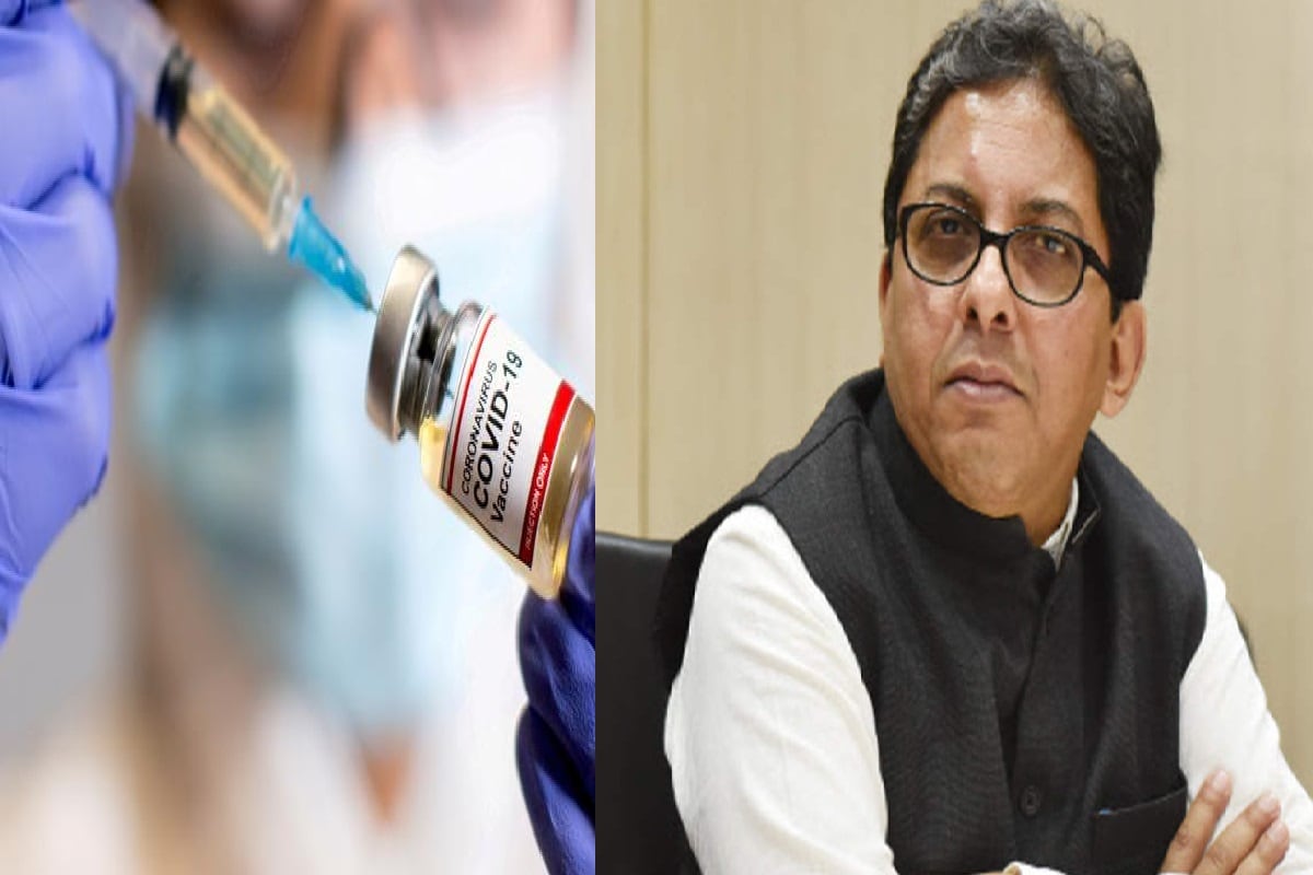 *করোনা টিকার দ্বিতীয় ডোজ পেতে হাসপাতালে উদ্বিগ্ন হয়ে অযথা ভিড় না করার পরামর্শ জন্য রাজ্য সরকারের। মুখ্য সচিব আলাপন বন্দ্যোপাধ্যায় সোমবার নবান্নে সাংবাদিক বৈঠক করে জানান যারা প্রথম ডোজের টিকা পেয়েছেন তাঁদের নির্ধারিত সূচি অনুযায়ী দ্বিতীয় ডোজের টিকা দেওয়া হবে। এর জন্য একটি নির্ঘণ্ট প্রস্তুত করা হচ্ছে। ফাইল ছবি। *করোনা টিকার দ্বিতীয় ডোজ পেতে হাসপাতালে উদ্বিগ্ন হয়ে অযথা ভিড় না করার পরামর্শ জন্য রাজ্য সরকারের। মুখ্য সচিব আলাপন বন্দ্যোপাধ্যায় সোমবার নবান্নে সাংবাদিক বৈঠক করে জানান যারা প্রথম ডোজের টিকা পেয়েছেন তাঁদের নির্ধারিত সূচি অনুযায়ী দ্বিতীয় ডোজের টিকা দেওয়া হবে। এর জন্য একটি নির্ঘণ্ট প্রস্তুত করা হচ্ছে। ফাইল ছবি।