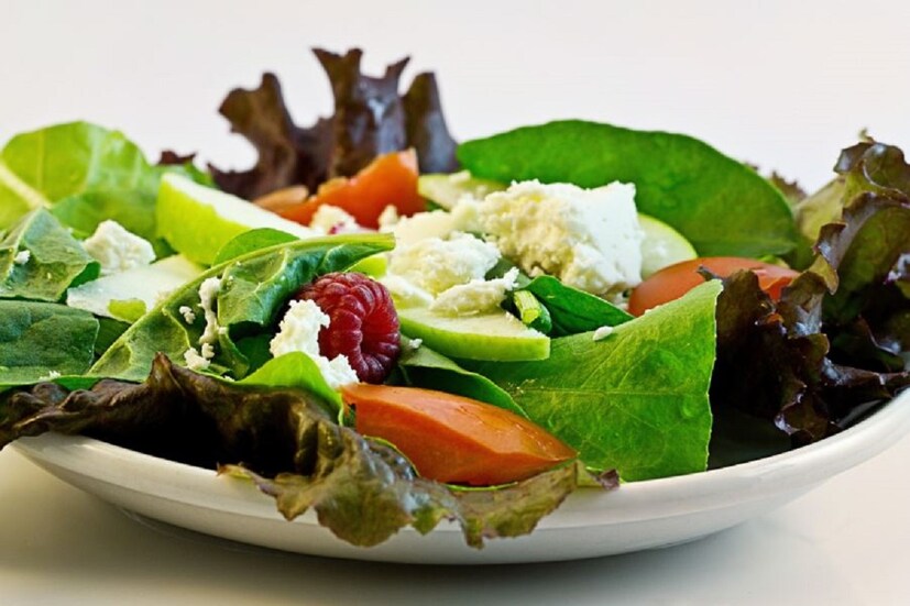 •শিশুরোগ বিশেষজ্ঞ ডাঃ সোমশেখর বলছেন যে, স্থূলতার ফলে ছোটের হাঁটতে চলতে অসুবিধা হচ্ছে৷ গাঁটে ব্যাথা হচ্ছে এবং হজমের অসুবিধা হচ্ছে৷ এর জন্য জাঙ্ক ফুড খেতে নিষেধ করছেন তিনি৷ স্বাস্থ্যকর খাবারের সঙ্গে নিয়মিত হাল্কা শরীরচর্চা প্রয়োজন ছোটদের৷ কারণ এই ধরণের অভ্যাস তাদের সুস্থ থাকতে সাহায্য করবে এবং করোনার সঙ্গে লড়াইতেও জয়ী করবে৷ 