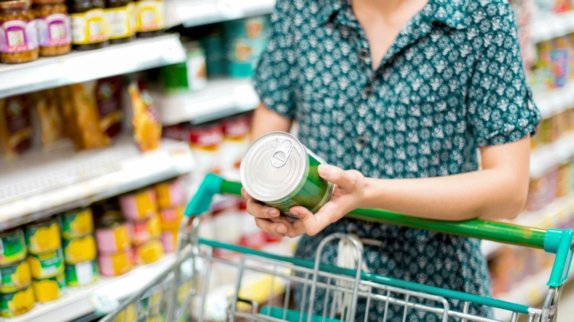 • CANNED FOODS: প্যাকেটজাত বা কৌটোজাত খাবারগুলি খাওয়ার সময় দরকার হলে দু’বার ভাবুন । কারণ এই ধরনের খাবারে Bisphenol নামের একটি উপাদন থাকে । যে কোনও মানুষের ক্ষেত্রেই যা ক্ষতিকর । • CANNED FOODS: প্যাকেটজাত বা কৌটোজাত খাবারগুলি খাওয়ার সময় দরকার হলে দু’বার ভাবুন । কারণ এই ধরনের খাবারে Bisphenol নামের একটি উপাদন থাকে । যে কোনও মানুষের ক্ষেত্রেই যা ক্ষতিকর ।