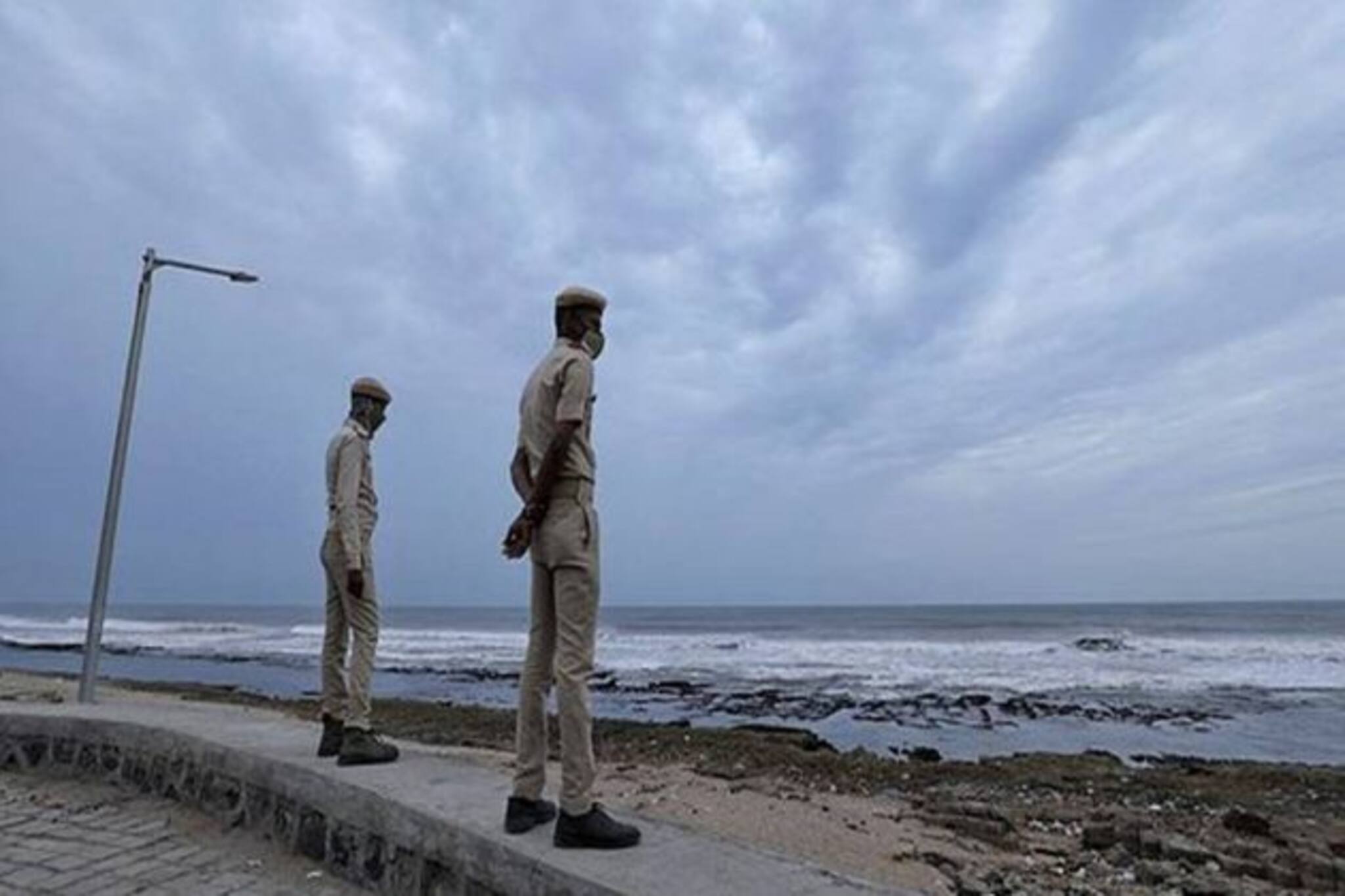 Cyclone YAAS: ঘূর্ণিঝড়ের রূপ নিয়েছে 'যশ', দিঘাবাসীকে সুরক্ষিত রাখতে তৎপর প্রশাসন, চলছে বাঁধ মেরামতি