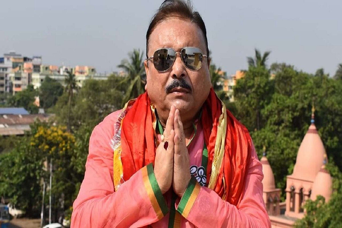 *মদন মিত্রের পরিবারের তরফে জানা গিয়েছে, শহরের অন্যত্তম বিশিষ্ট চিকিৎসক সরোজ মণ্ডল বাড়িতে গিয়ে মদন মিত্রের চিকিৎসা করবেন। সংগৃহীত ছবি। *মদন মিত্রের পরিবারের তরফে জানা গিয়েছে, শহরের অন্যত্তম বিশিষ্ট চিকিৎসক সরোজ মণ্ডল বাড়িতে গিয়ে মদন মিত্রের চিকিৎসা করবেন। সংগৃহীত ছবি।