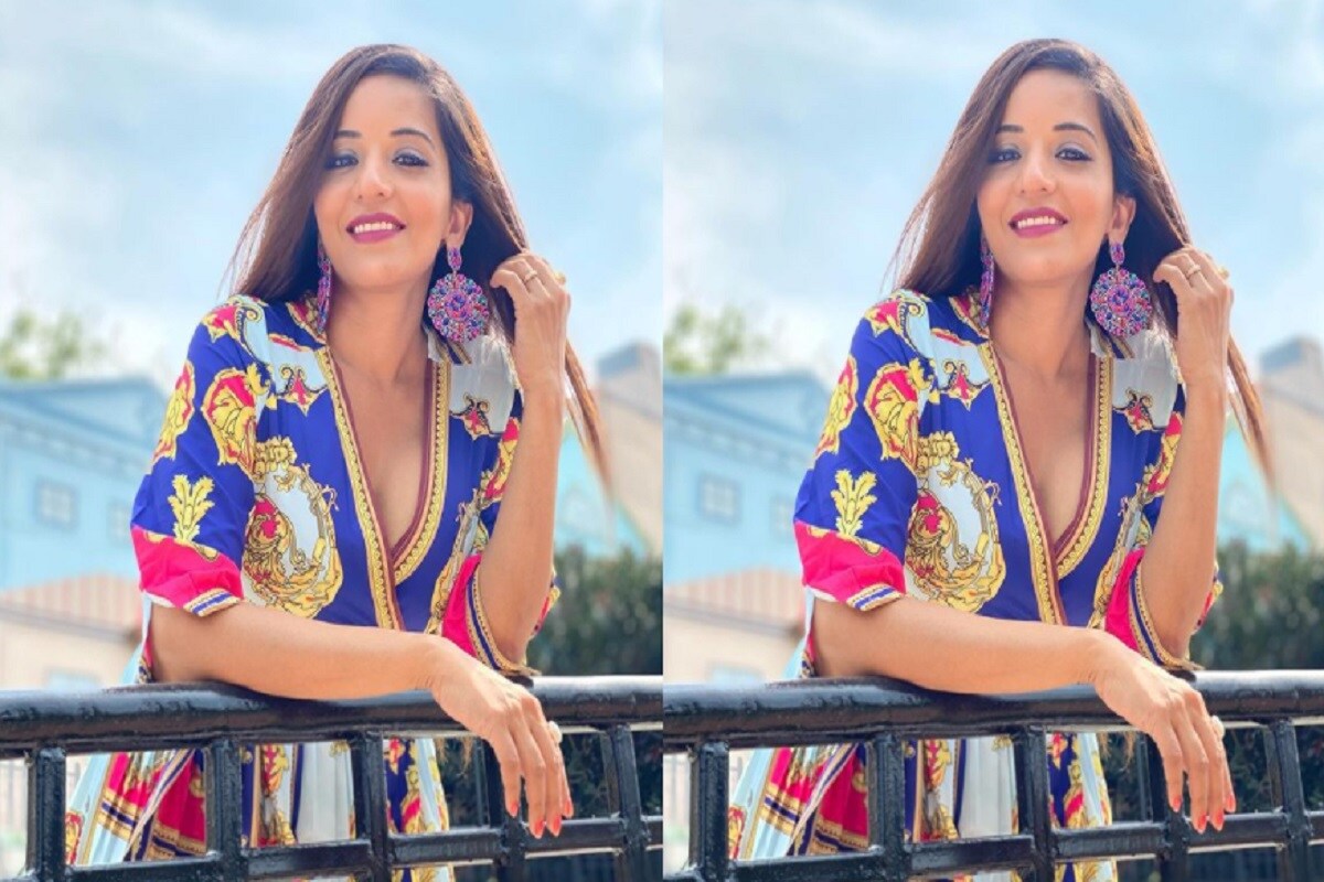 ফের সকল দুপুর ঠাকুরপো-দের মনে ঝড় তুলতে এসেছেন ঝুমা বউদি ৷ তিনি সোশ্যাল মিডিয়ায় অত্যন্ত সক্রিয় থাকেন ৷ ছবি সৌজন্যে ইনস্টাগ্রাম ৷ ফের সকল দুপুর ঠাকুরপো-দের মনে ঝড় তুলতে এসেছেন ঝুমা বউদি ৷ তিনি সোশ্যাল মিডিয়ায় অত্যন্ত সক্রিয় থাকেন ৷ ছবি সৌজন্যে ইনস্টাগ্রাম ৷
