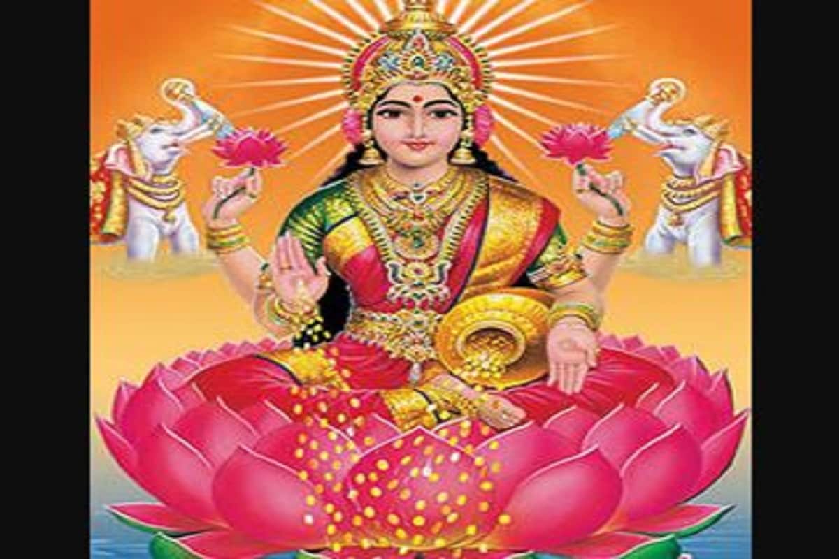 •সংস্কৃত রিষ্ট কথাটির অর্থ গ্রহদোষ, একেই আমরা মুখের কথায় রিষ্টি বলে থাকি! সপ্তাহের প্রতিটি বার একেকটি গ্রহের নাম অনুসারে স্থির করা হয়েছে, ওই বার ওই গ্রহের অধীনে থাকে। আবার, প্রতি গ্রহের রয়েছে একজন করে অধিষ্ঠাত্রী দেবী বা দেবতা। সপ্তাহের সংশ্লিষ্ট বারটি মঙ্গলময় করে তুলতে তাঁর ভূমিকাও অনস্বীকার্য। •সংস্কৃত রিষ্ট কথাটির অর্থ গ্রহদোষ, একেই আমরা মুখের কথায় রিষ্টি বলে থাকি! সপ্তাহের প্রতিটি বার একেকটি গ্রহের নাম অনুসারে স্থির করা হয়েছে, ওই বার ওই গ্রহের অধীনে থাকে। আবার, প্রতি গ্রহের রয়েছে একজন করে অধিষ্ঠাত্রী দেবী বা দেবতা। সপ্তাহের সংশ্লিষ্ট বারটি মঙ্গলময় করে তুলতে তাঁর ভূমিকাও অনস্বীকার্য।