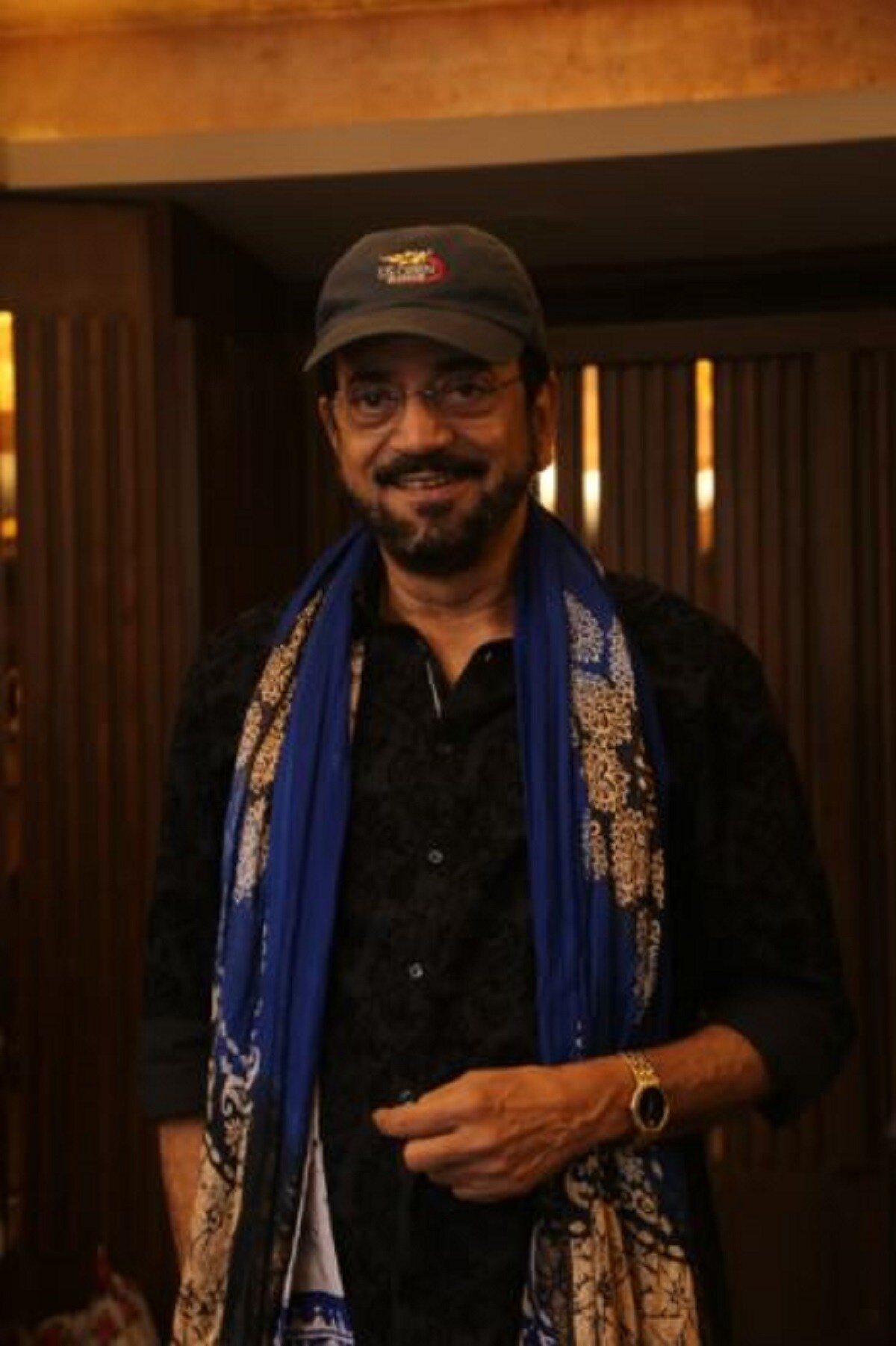 •এরকম একটি কাজের সঙ্গে যুক্ত থাকতে পেরে আপ্লুত অভিনেতা চিরঞ্জিত চক্রবর্তী। তিনি জানালেন, 'পথ পশুদের সাহায্যে এই যে প্রয়াস পারমিতা মুন্সী ভট্টাচার্য গ্রহণ করেছেন তা সত্যি প্রশংসার দাবি রাখে। আমি এমন এক পৃথিবীর স্বপ্ন দেখি যেখানে এই সব পশুরা, নিশচিন্তে বাঁচতে পারবে। পাশ্চাত্য দেশ গুলোতে যেমন পথ পশুদের জীবন ও খাদ্যের বিপুল নিশ্চয়তা রয়েছে আমাদের দেশেও নিশ্চয়তা আসবে। কিন্তু যতদিন না সেই পরিস্থিতি আসছে, ততদিন পারমিতার মতো মানুষদের সাহায্যের হাত বাড়িয়ে দেওয়া একান্ত প্রয়োজনীয়। পারমিতার এই উদ্যোগকে আমি আন্তরিক সাধুবাদ জানাই।' •এরকম একটি কাজের সঙ্গে যুক্ত থাকতে পেরে আপ্লুত অভিনেতা চিরঞ্জিত চক্রবর্তী। তিনি জানালেন, 'পথ পশুদের সাহায্যে এই যে প্রয়াস পারমিতা মুন্সী ভট্টাচার্য গ্রহণ করেছেন তা সত্যি প্রশংসার দাবি রাখে। আমি এমন এক পৃথিবীর স্বপ্ন দেখি যেখানে এই সব পশুরা, নিশচিন্তে বাঁচতে পারবে। পাশ্চাত্য দেশ গুলোতে যেমন পথ পশুদের জীবন ও খাদ্যের বিপুল নিশ্চয়তা রয়েছে আমাদের দেশেও নিশ্চয়তা আসবে। কিন্তু যতদিন না সেই পরিস্থিতি আসছে, ততদিন পারমিতার মতো মানুষদের সাহায্যের হাত বাড়িয়ে দেওয়া একান্ত প্রয়োজনীয়। পারমিতার এই উদ্যোগকে আমি আন্তরিক সাধুবাদ জানাই।'
