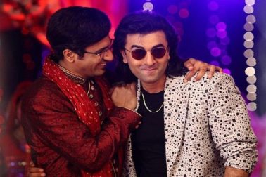 রণবীর কাপুরের সঙ্গে 'সঞ্জু' ছবিতে কামলি নামের চরিত্রে জাদু দেখিয়েছেন ভিকি। বিদেশে থাকা এক গুজরাতির চরিত্রে দারুণ অভিনয় করেছিলেন ভিকি। কাজের দিক থেকে ভিকি অনুরাগ কাশ্যপের 'গ্যাংস অফ ওয়াসেপুর'-এ সহকারী পরিচালকের কাজ করেছেন। এরপর অভিনেতা হিসেবে বলিউডে নিজের জায়গা পাকা করে ফেলেছেন। পাইপলাইনে এই মুহূর্তে একাধিক ছবির কাজ রয়েছেন ভিকির। আগামীতে 'সর্দার উধম সিং', 'শাম বাহাদুর' ও 'মিস্টার লেলে' ছবিতে দেখা যাবে ভিকিকে। রণবীর কাপুরের সঙ্গে 'সঞ্জু' ছবিতে কামলি নামের চরিত্রে জাদু দেখিয়েছেন ভিকি। বিদেশে থাকা এক গুজরাতির চরিত্রে দারুণ অভিনয় করেছিলেন ভিকি। কাজের দিক থেকে ভিকি অনুরাগ কাশ্যপের 'গ্যাংস অফ ওয়াসেপুর'-এ সহকারী পরিচালকের কাজ করেছেন। এরপর অভিনেতা হিসেবে বলিউডে নিজের জায়গা পাকা করে ফেলেছেন। পাইপলাইনে এই মুহূর্তে একাধিক ছবির কাজ রয়েছেন ভিকির। আগামীতে 'সর্দার উধম সিং', 'শাম বাহাদুর' ও 'মিস্টার লেলে' ছবিতে দেখা যাবে ভিকিকে।