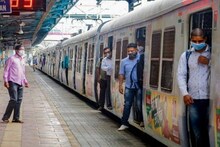 আজ থেকেই চলবে আরও ৬৫টি স্টাফ স্পেশ্যাল ট্রেন, মেট্রোয় ছাড় সাংবাদিকদেরও