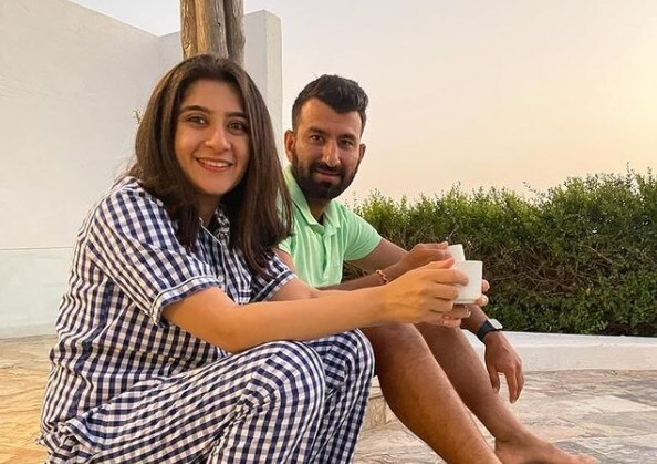 চেতেশ্বর পূজারা (Cheteshwar Pujara) বিয়ে করেন পূজারা পাবারিকে (Puja Pabari) ২০১৩ তে বিয়ে হয় তাঁর৷ (Instagram) চেতেশ্বর পূজারা (Cheteshwar Pujara) বিয়ে করেন পূজারা পাবারিকে (Puja Pabari) ২০১৩ তে বিয়ে হয় তাঁর৷ (Instagram)