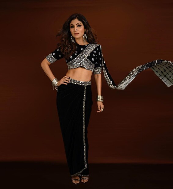 অন্যবদ্য ভঙ্গিতে শেল্পা শেট্টি কুন্দ্রা ৷ ছবি সৌজন্যে ইনস্টাগ্রাম ৷ 