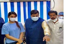 ভুয়ো IAS ধরে মিলল চাঞ্চল্যকর তথ্য,  ভ্যাকসিন মিলত বাগরি থেকে!