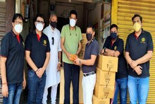 'আহারে পাশে' বার্তায় আর্তের সঙ্গে রোটারি ক্লাব, বিধায়ককে খাদ্যসামগ্রী বিতরণ