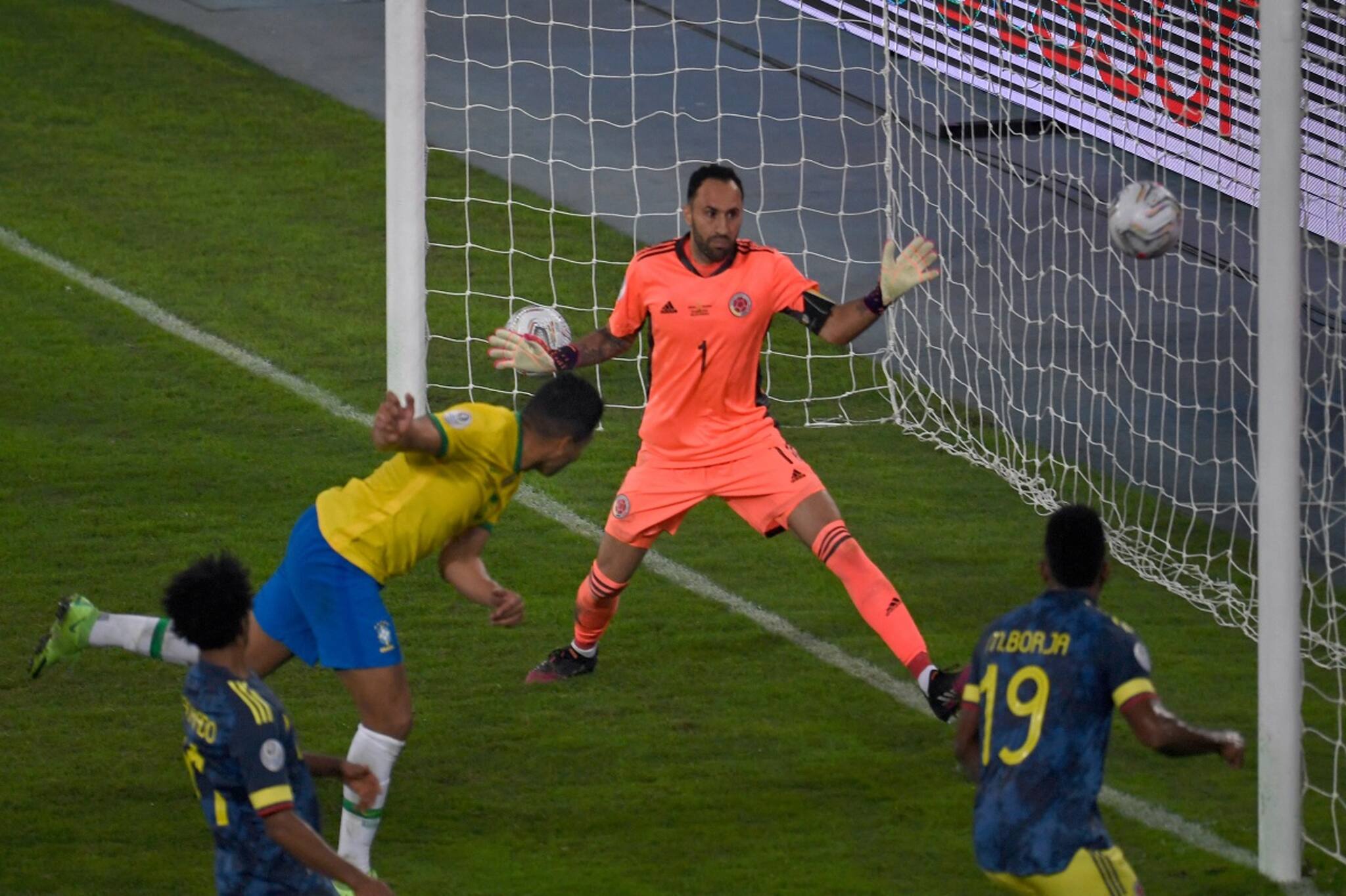 Copa America, Brazil vs Colombia: ফির্মিনোর গোল নিয়ে বিতর্ক! কলম্বিয়াকে ২-১ গোলে হারাল ব্রাজিল