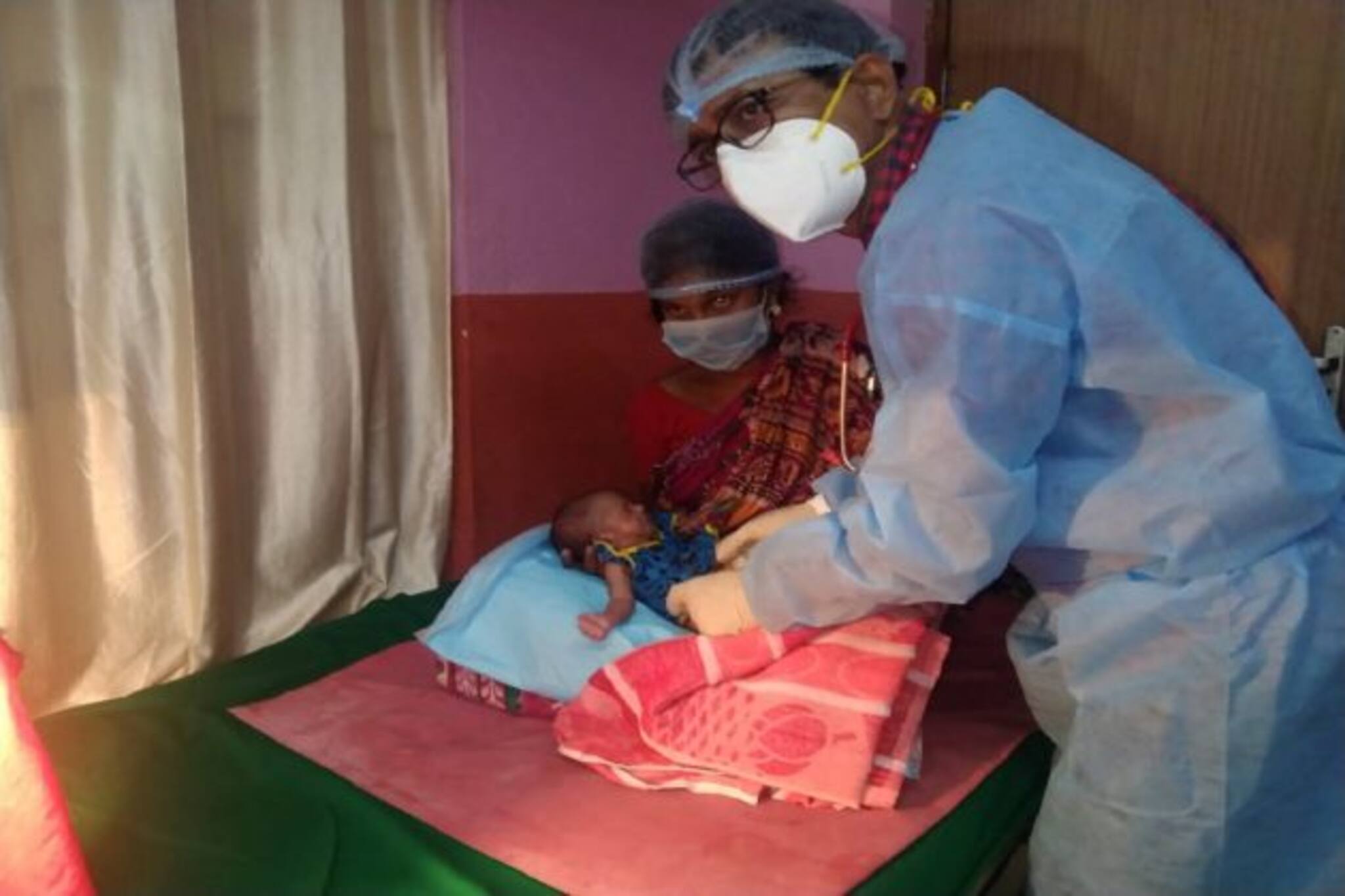Infant Corona Positive: সুচিকিৎসায় ৬ দিনে করোনাকে জয় করে নজির সদ্যোজাতের
