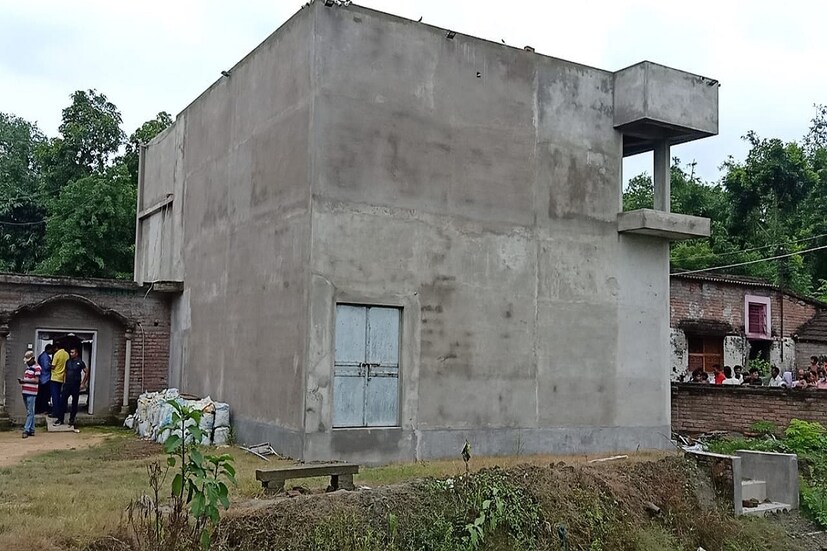 সূত্রের খবর গত ২৮ ফেব্রুয়ারি আসিফ বাড়ির চার সদস্য অর্থাৎ বাবা জাওয়াদ আলি, ঠাকুমা আলেকজান খাতুন, মা  ইরা বিবি ও বোন আরিফা খাতুনক খুন করার আগে কোল্ডড্রিঙ্কে মাদক মিশিয়ে খাওয়ায়। 