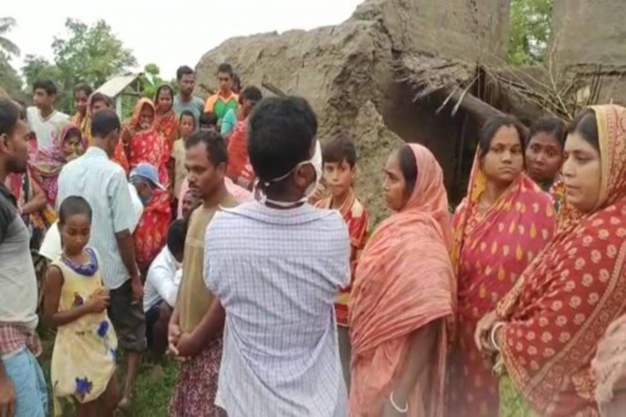 Namkhana Death : নামখানায় নিজের বাড়ির দেওয়াল ধসে নিহত মধ্যবয়সি মহিলা