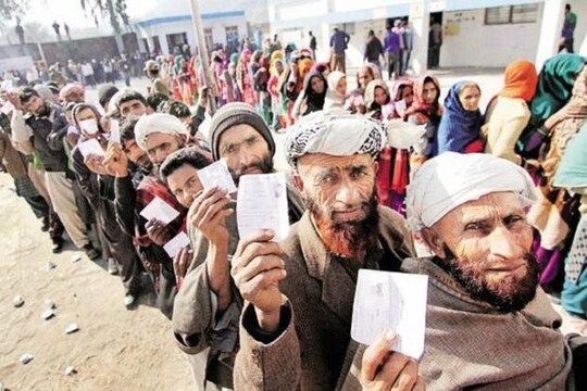 Polling in Jammu and Kashmir- Photo- PTI