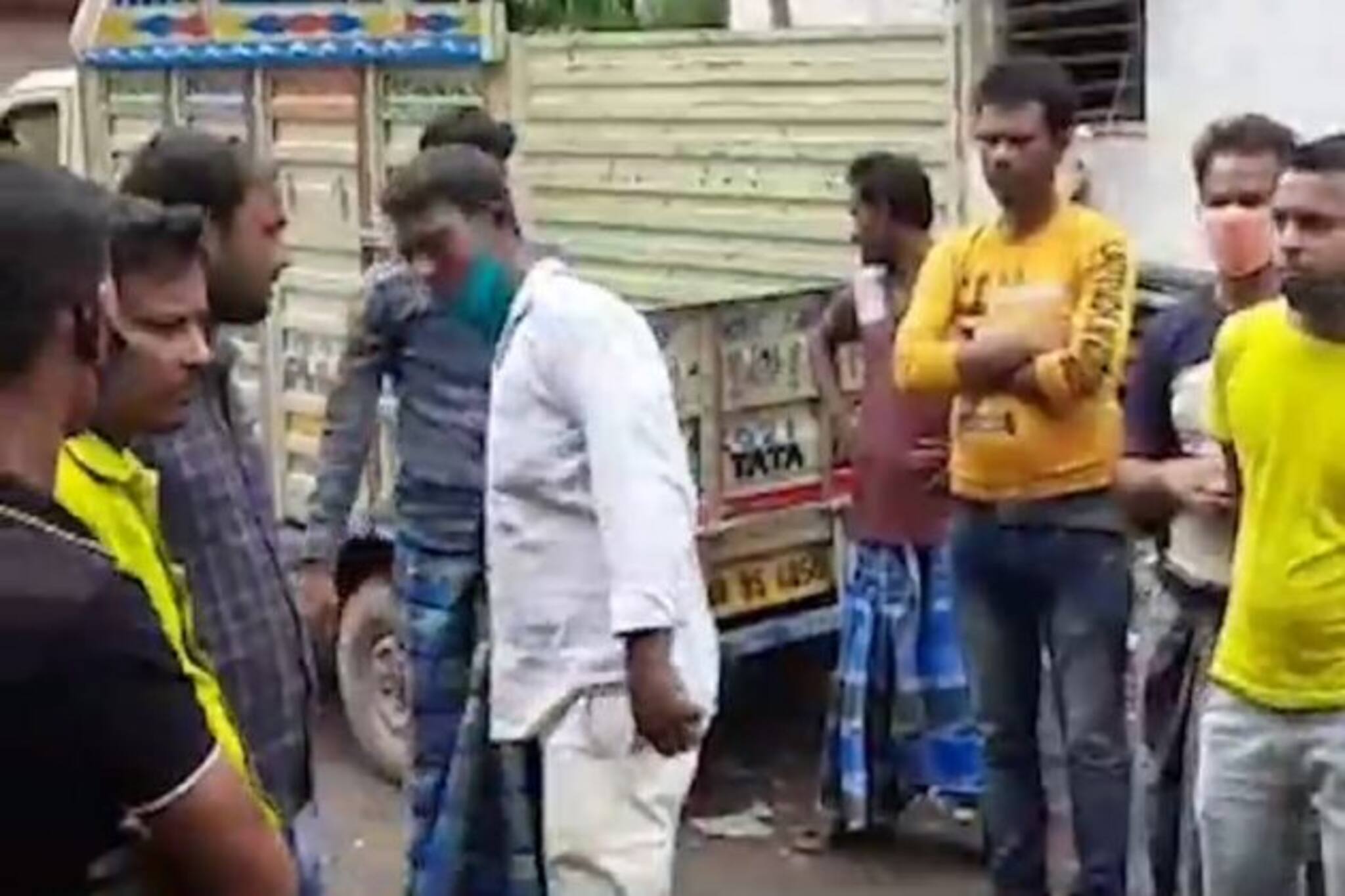 পথ দুর্ঘটনায় মোটরবাইক আরোহীর মৃত্যু, এলাকায় শোকের ছায়া