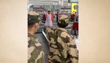 Drama at IGI: লাগেজ বেল্ট-এ লাফালাফি এক ব্যক্তির! বিমানবন্দরে হইহই কাণ্ড