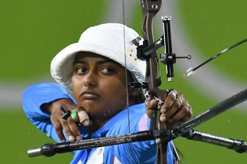 এই মুহূর্তে বিশ্ব তিরন্দাজিতে ৯ নম্বরে রয়েছেন ২৭ বছর বয়সী দীপিকা। মিক্সড কার্ভ টিম ইভেন্টে তিনি স্বামী অতনুর সঙ্গে নেদারল্যান্ডসকে ৫-৩ ব্যবধানে হারিয়েছেন।