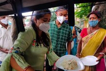রোগীর আত্মীয়দের বিনামূল্যে খাবার বিলি শিক্ষকের, ভরসা ‘দিদিমণির ক্যান্টিন’!