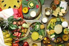 জামাইদের জন্য নয়, কন্যা সন্তানবতী হোক, এই কামনাতেই পালিত হয় জামাই ষষ্ঠী