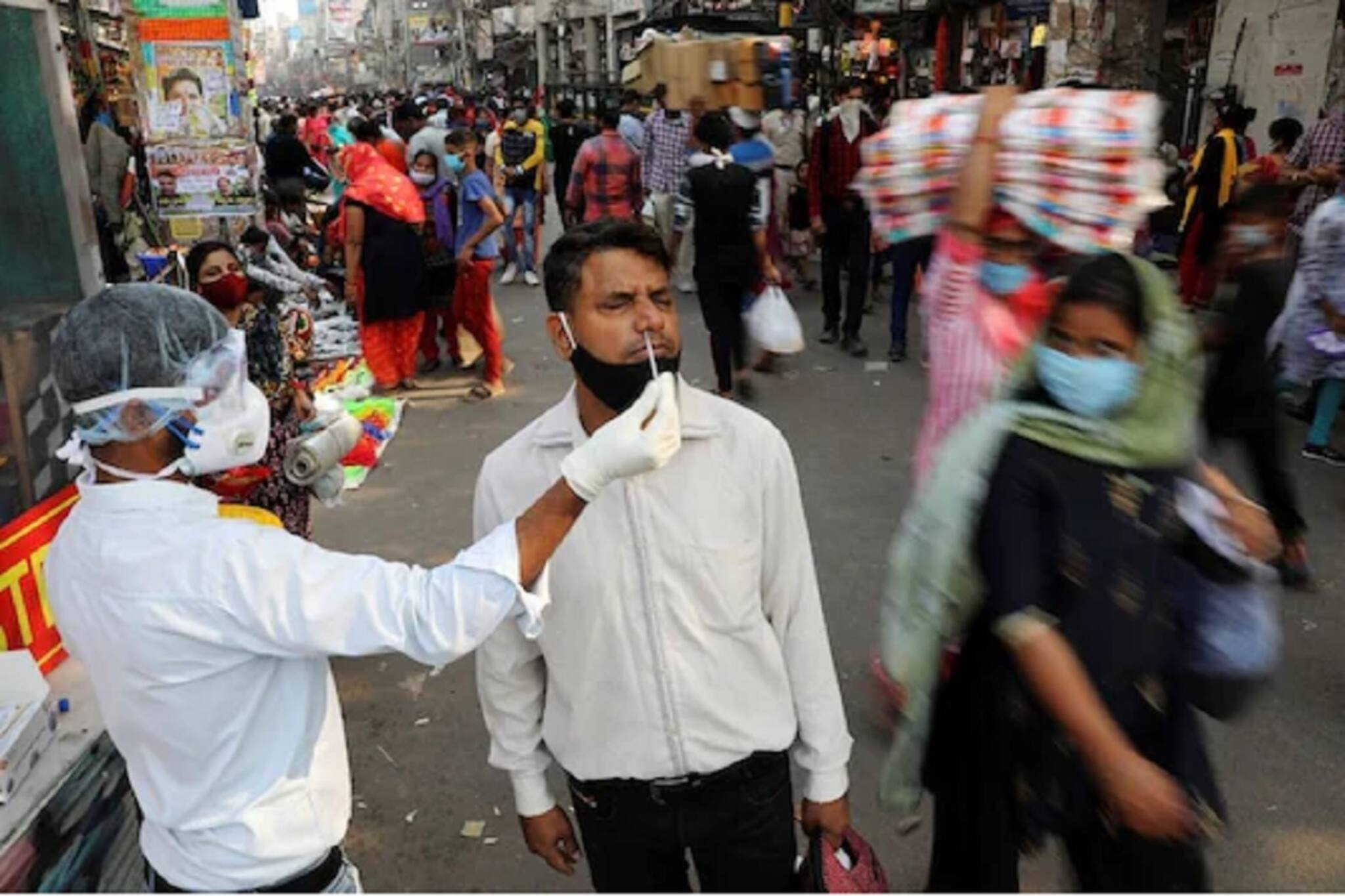 Coronavirus In India: ভারতে দৈনিক আক্রান্তের সংখ্যা নামল ৫০ হাজারের নীচে, টিকাকরণও চলছে জোরকদমে!