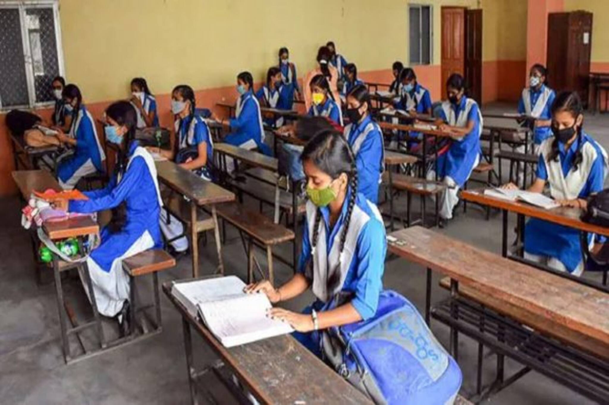 Madhyamik and HS Exam 2021: কবে থেকে মাধ্যমিক-উচ্চ মাধ্যমিক? আজ দুপুরেই ঘোষণা