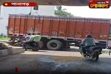 পানাগড় বাইপাসের আন্ডারপাসের মুখে জাতীয় সড়কে আটকে লরি