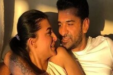 ‘তুমি আমার’ দাবি ইজাজের, কিন্তু পবিত্রা কী চাইছেন? এক ছবিতেই তুলকালাম নেটদুনিয়ায়
