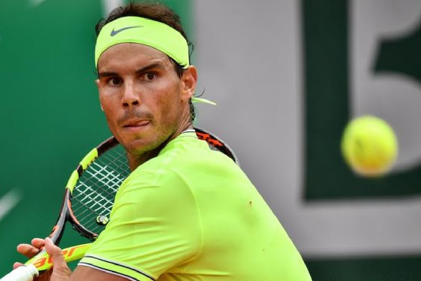 উইম্বলডন ও টোকিও অলিম্পিক থেকে নাম তুলে নিয়েছেন নাদাল। বৃহস্পতিবার সোশ্যাল মিডিয়ায় বিবৃতি দিয়ে সেই কথা জানিয়েছেন নাদাল। বিশ্রাম নিতে চান তিনি। কেরিয়ার দীর্ঘ করতে চান। আর তাই এমন সিদ্ধান্ত বলে জানিয়েছেন।