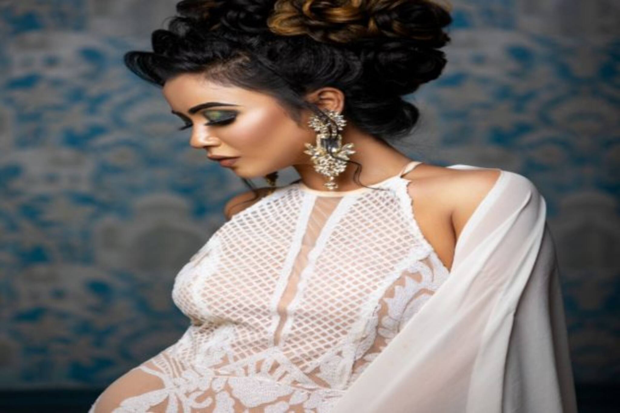 চোখ সাজাতে নতুন ট্রেন্ড! পেশাদারের গ্রিনরুম থেকে রইল নজর কাড়ার একগুচ্ছ টিপস...