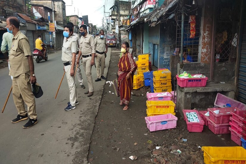করোনা ভাইরাসের সংক্রমণ রুখতে সোমবার থেকে টানা তিন দিন সব দোকান বাজার বন্ধ থাকছে রাজপুর সোনারপুর পুর এলাকায়। করোনা ভাইরাসের দ্বিতীয় ঢেউ এখনও শেষ হয়নি। কিন্তু আশার কথা সংক্রমণের সূচক নিম্নগামী। কলকাতার গা ঘেঁষে অবস্থান করছে রাজপুর সোনারপুর পুরসভা। 