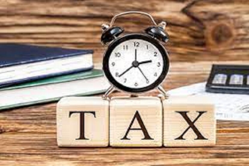 আর্থিক বছর ২০২০-২১-এর আইটিআর রিটার্ন (ITR) ফাইল করার শেষ তারিখ ৩১ জুলাই থেকে ৩০ সেপ্টেম্বর পর্যন্ত বাড়ানো হয়েছে ৷ নয়া নিয়ম অনুযায়ী, যাঁরা আইটিআর ফাইল করেনি তাঁদের ট্যাক্স কালেকশন অ্যাট সোর্স (TCS) বেশি লাগবে ৷ নয়া নিয়ম অনুযায়ী, ১ জুলাই ২০২১ থেকে TDS ও TCS রেট ১০-২০ শতাংশ হবে যা সাধারণত ৫-১০ শতাংশ হয় ৷ 