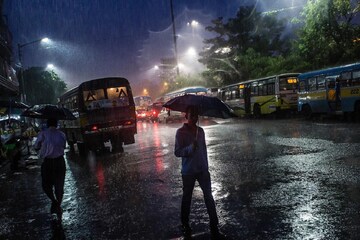 আজও ভাসবে বাংলা! জেলায় জেলায় বৃষ্টির অশনিসংকেত, যা বলছে হাওয়া অফিস