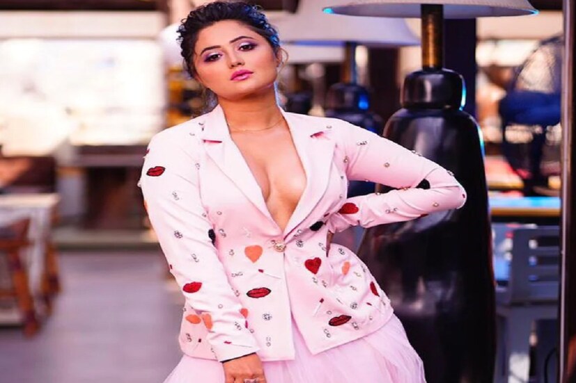 নিটোল শরীরী ভাঁজ, কাঁপিয়েছে হট অবতার, বারেবারে সোশ্যাল মিডিয়ায় ভাইরাল ছবি ৷ ছবি সৌজন্যে ইনস্টাগ্রাম ৷