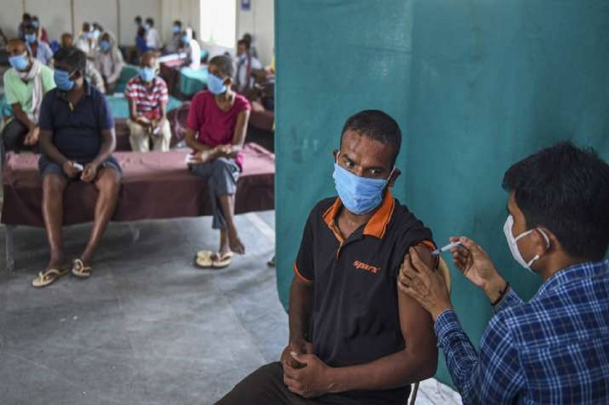 Coronavirus India Update: দেশে নতুন করে করোনা আক্রান্ত ৪৩,০৭১, দৈনিক মৃত্যু বাড়ল খানিকটা!