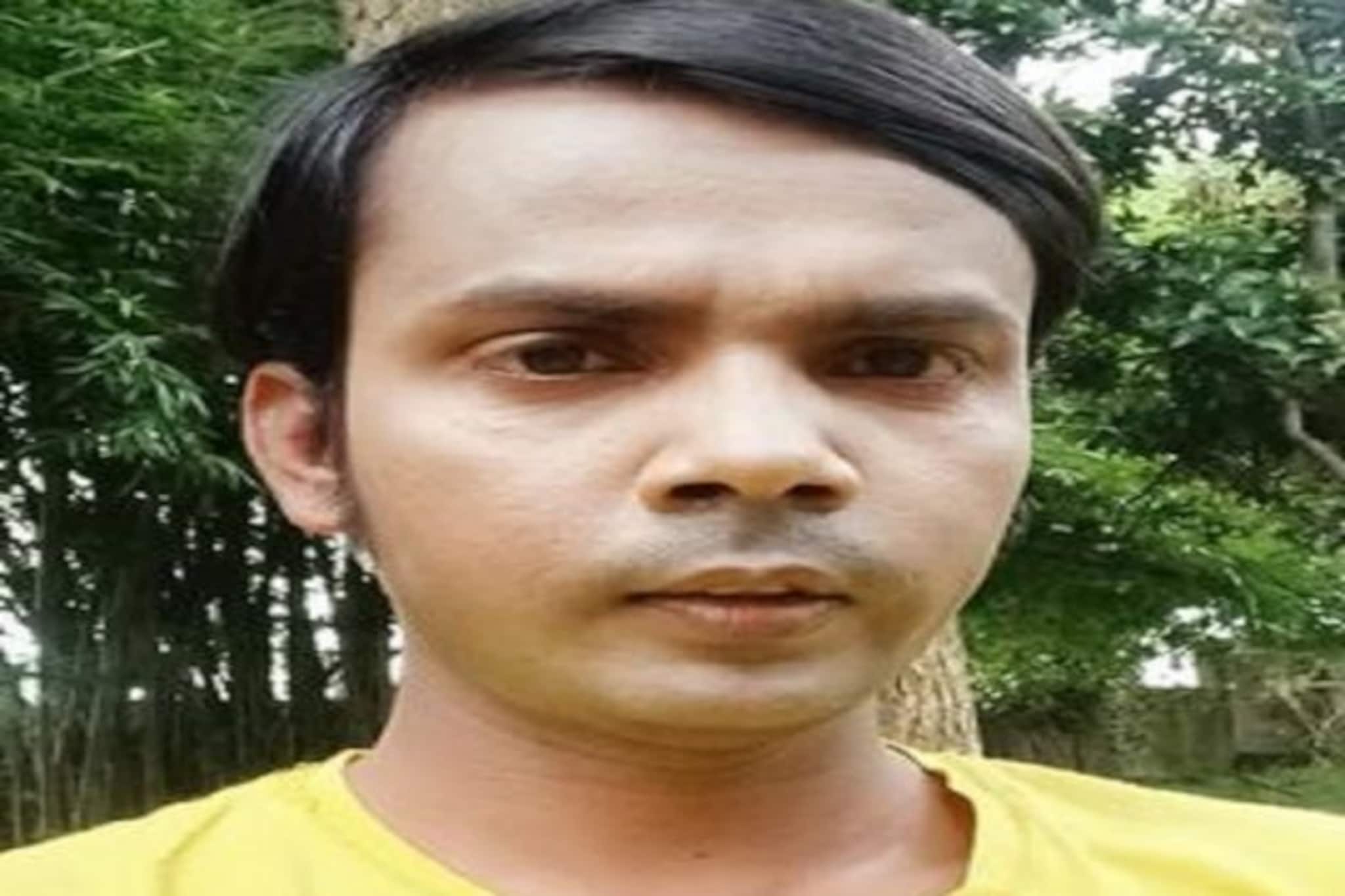 Hero Alom: 'নুসরত নাকি আমায় ছেড়ে চিকেন আলীর সাথে পালিয়ে গেছে, এটা গুজব' হিরো আলমের পোস্টে চাঞ্চল্য!