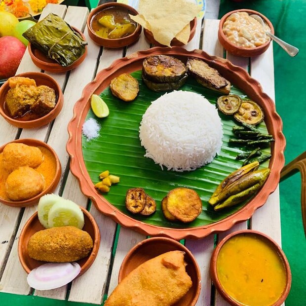 • সোশ্যাল মিডিয়ায় সেই সমস্ত ছবিও শেয়ার করছেন তিনি । নিজের বাড়ির ছাদেই হয়েছিল হবু মায়ের সাধভক্ষণের আয়োজন । ছবি- ইনস্টাগ্রাম । 