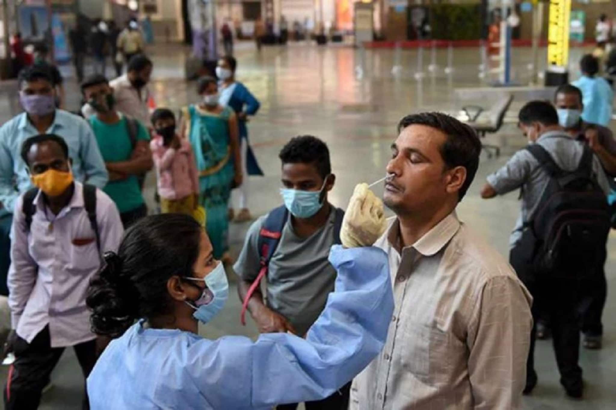 India Coronavirus Update: গত ২৪ ঘণ্টায় দেশে করোনায় মৃত ৭২৩, শেষ ৩ মাসে সবচেয়ে কম!