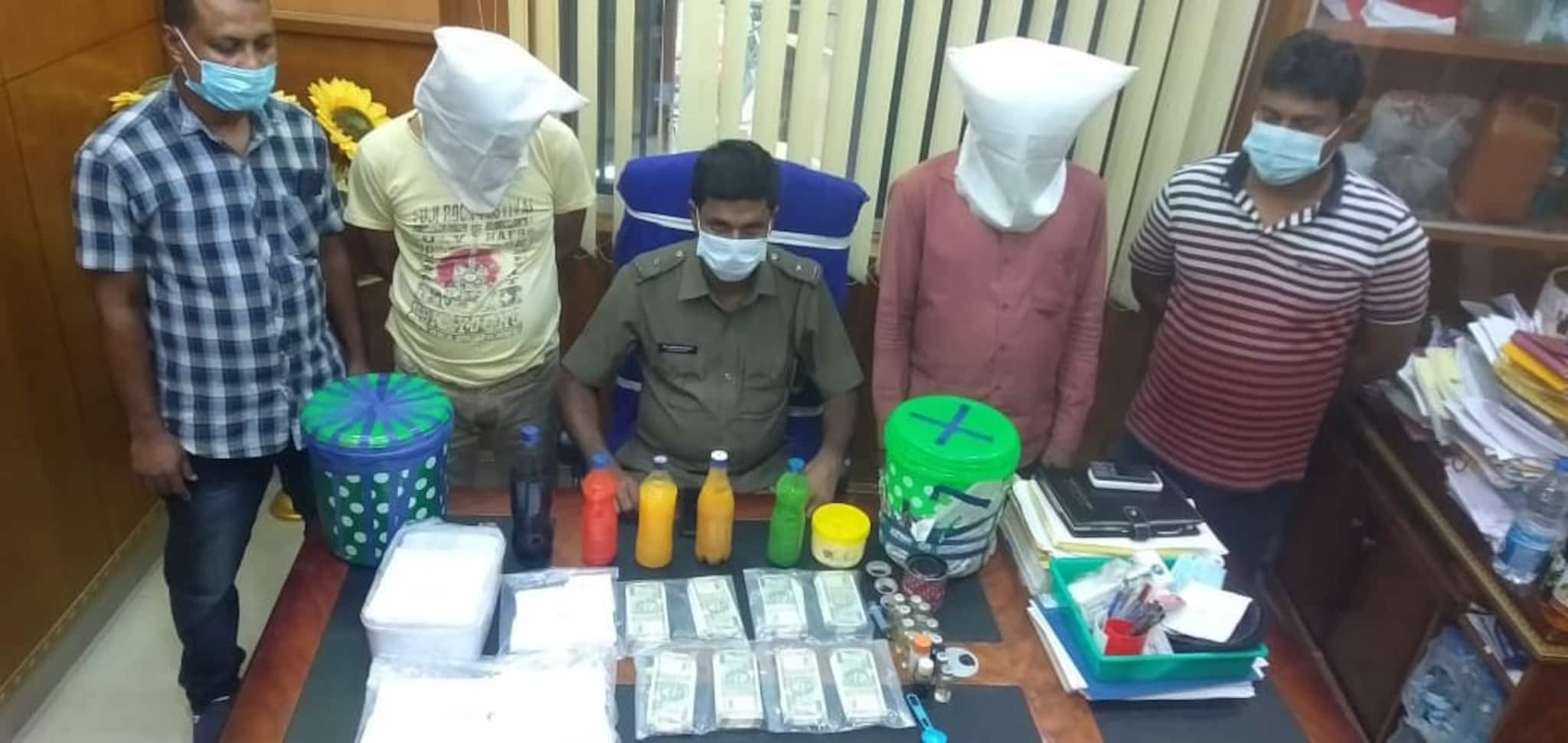 টাকা দ্বিগুণ করার লোভ দেখিয়ে প্রতারণা, গ্রেফতার দুই অভিযুক্ত