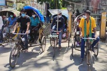 রিক্সা চালকদের টেনে রথযাত্রা পালন বাপনের, নজির শিলিগুড়িতে