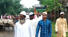 ইদের খুশীতে মাতলেন বীরভূমের ইসলাম ধর্মাবলম্বী মানুষেরা