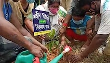 তর্পন আর বৃক্ষরোপনের মাধ্যমে বিশেষ শ্রদ্ধা শহিদদের তর্পন আর বৃক্ষরোপনের মাধ্যমে বিশেষ শ্রদ্ধা শহিদদের