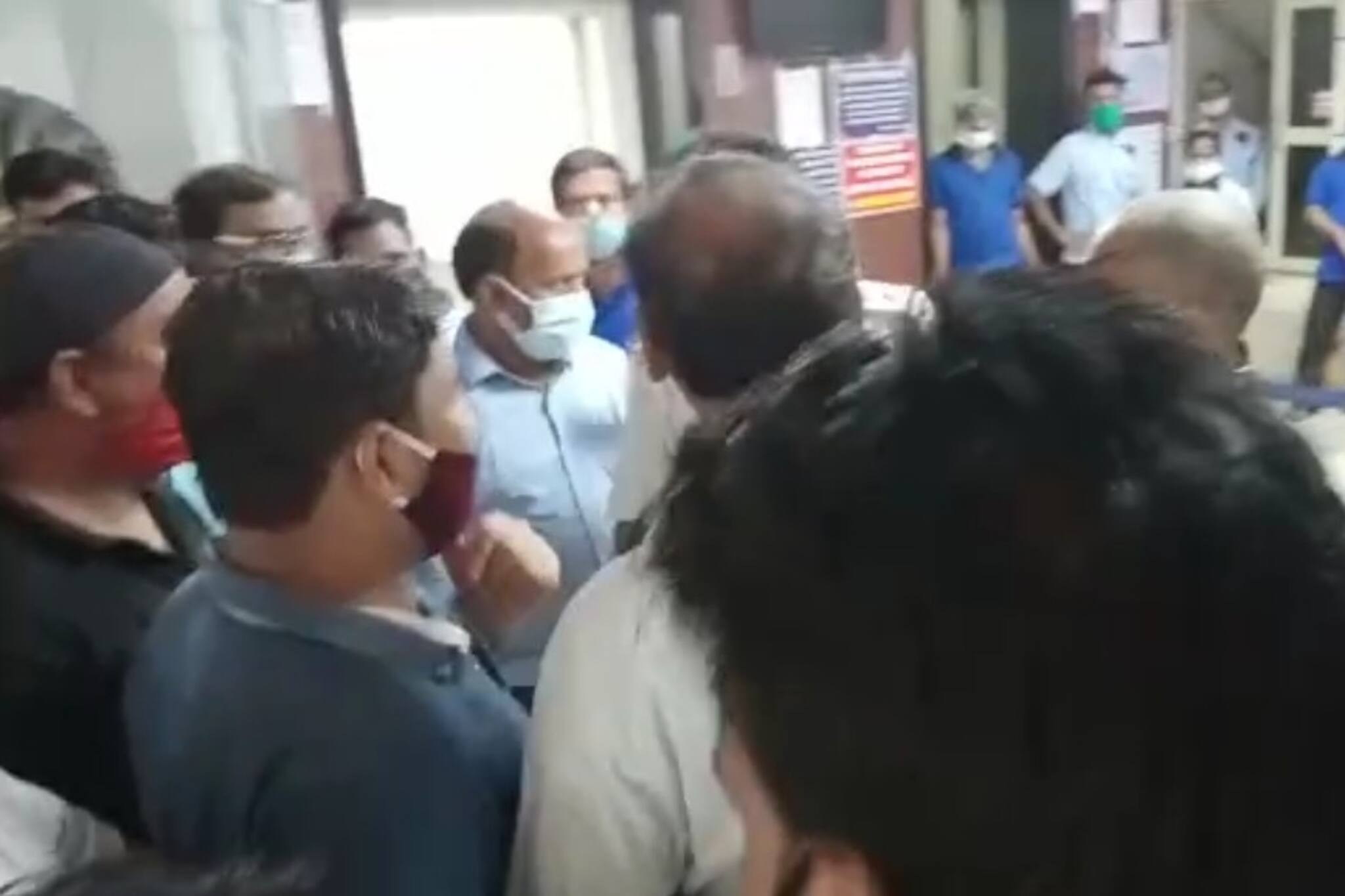 রোগী মৃত্যুতে উত্তেজনা হাওড়ার শিবপুরের একটি বেসরকারি হাসপাতালে